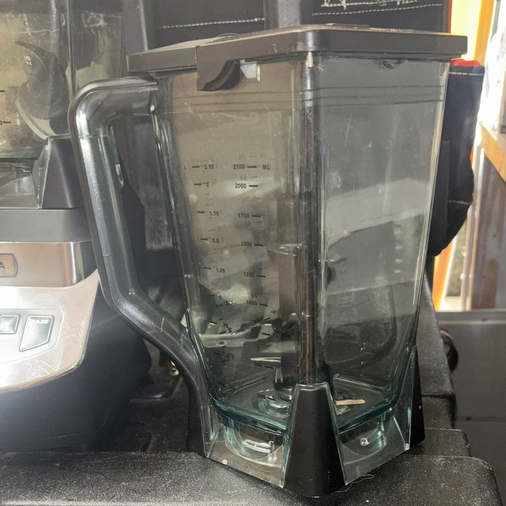 EUC Ninja Pro System 1100 Blender with Black and Silver Finish - Picture 3 of 6